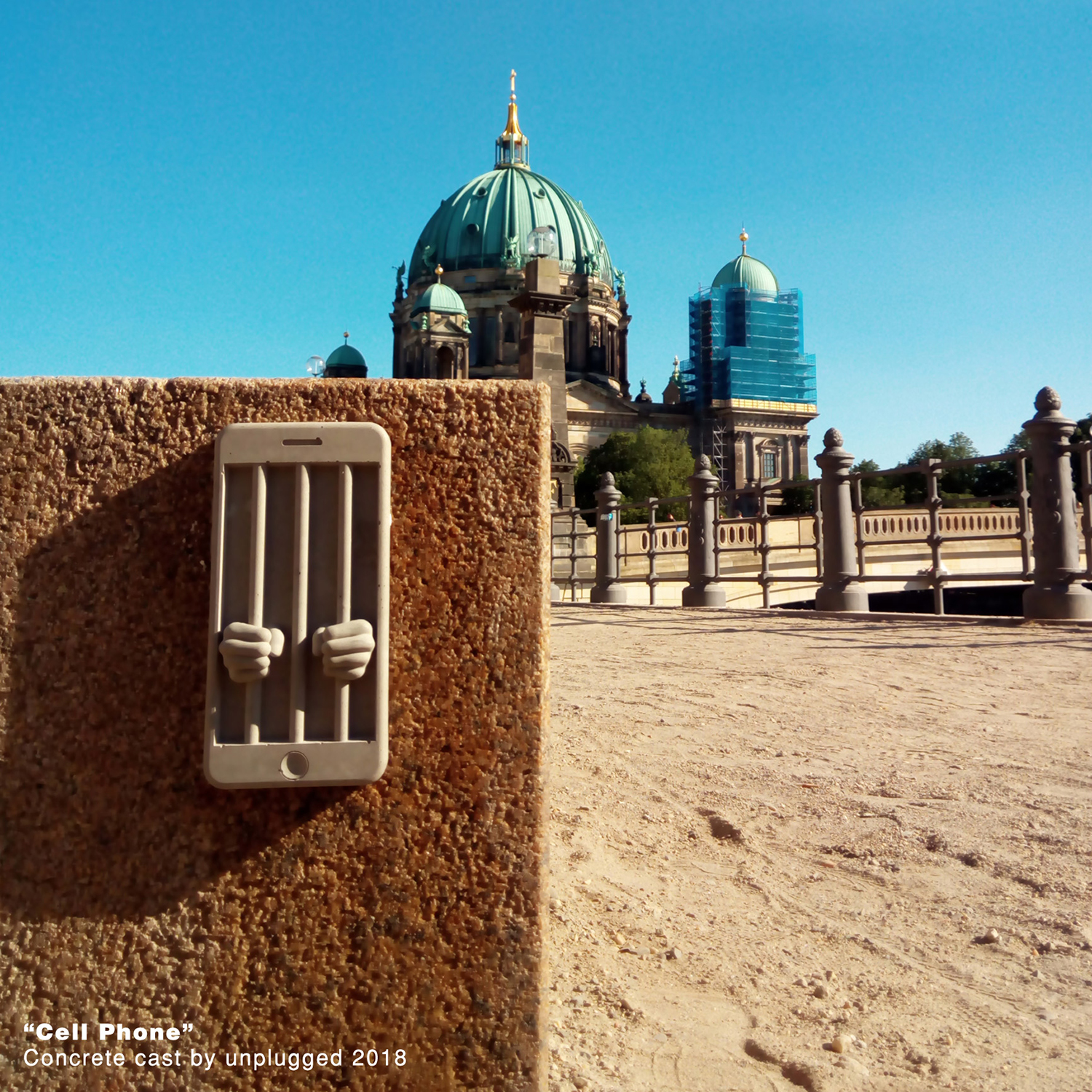 Unplugged: "Concrete Cell Phone" in the streets of Berlin