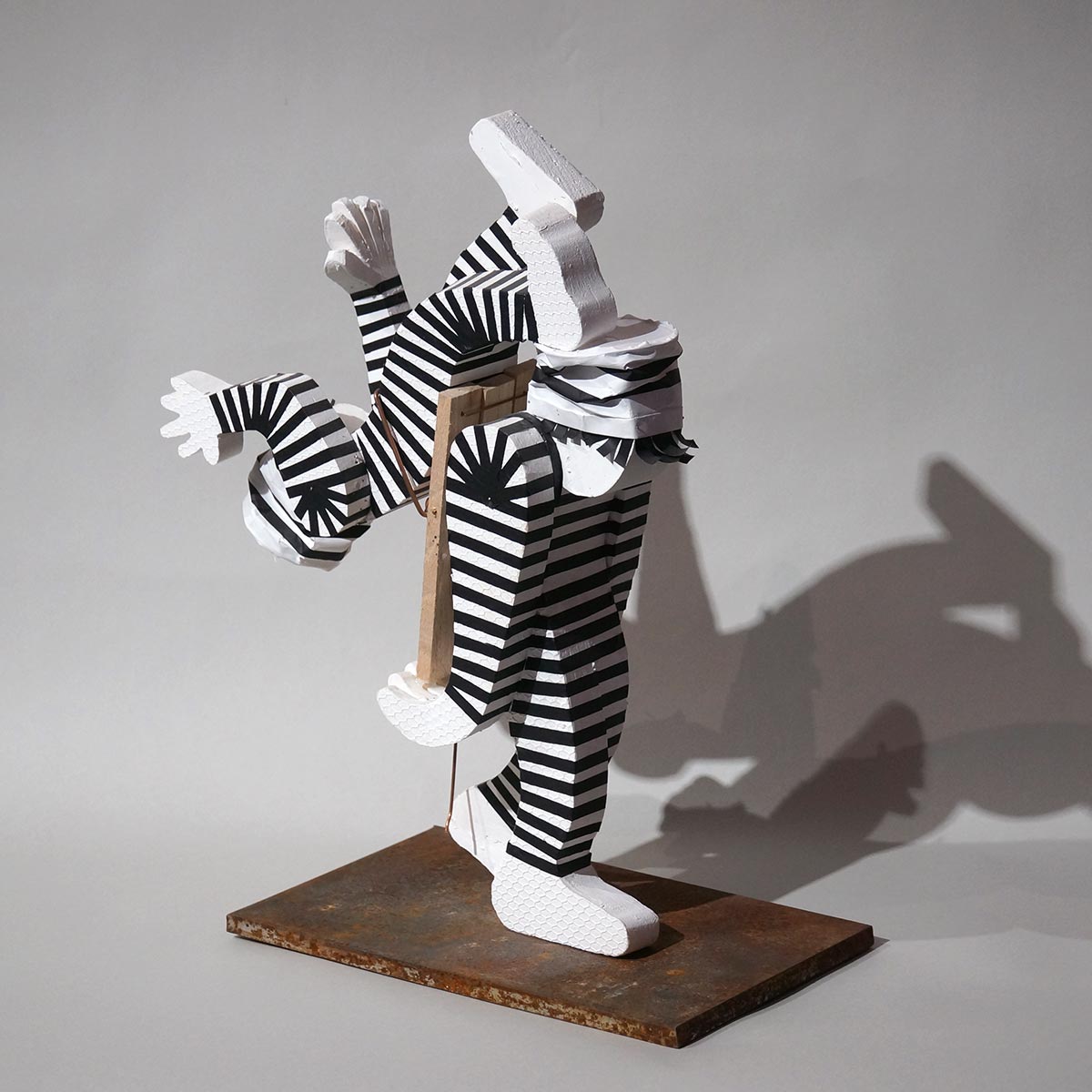 Styro: "Mausefalle"  - Skulptur - styrofoam, tape - SALZIG Berlin