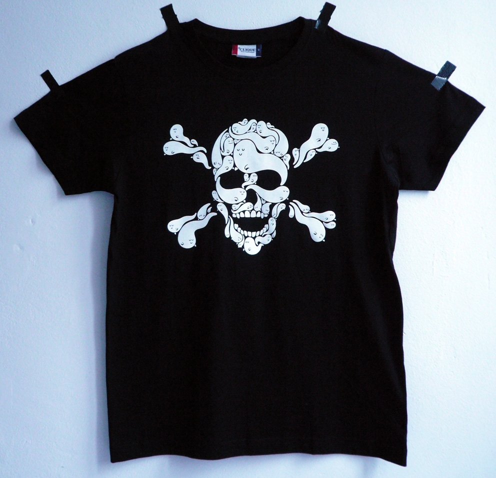 DavetheChimp-PirateFlag2-salzig-berlin Pirate Skull T-Shirt