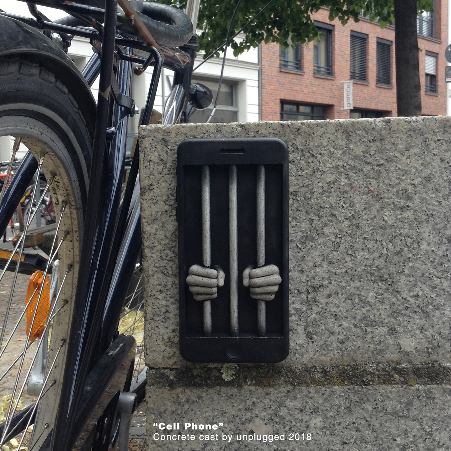 Unplugged: "Concrete Cell Phone" in the streets of Berlin